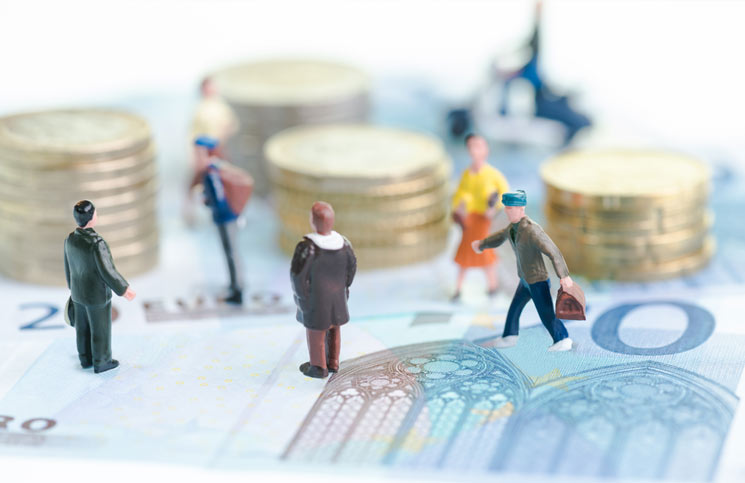Border cross investment professional